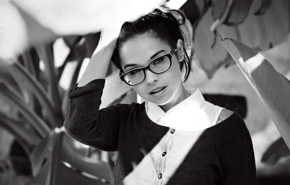 Black & white, girl, Model, blouse, photo, monochrome, bokeh, lips