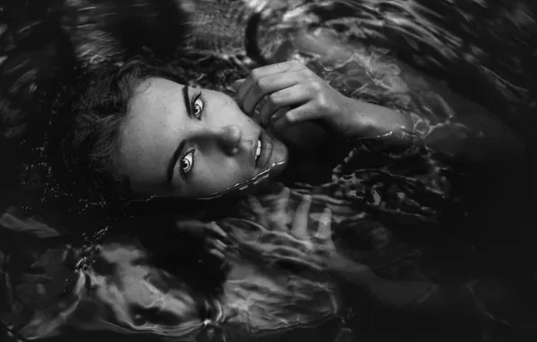 Картинка девушка, в воде, TJ Drysdale