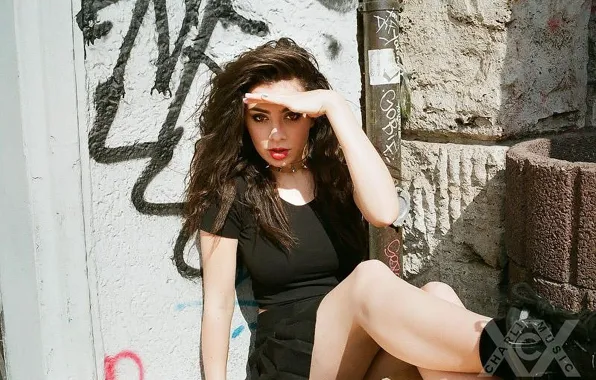 Экс Си Экс, Чарли, Charlie XCX