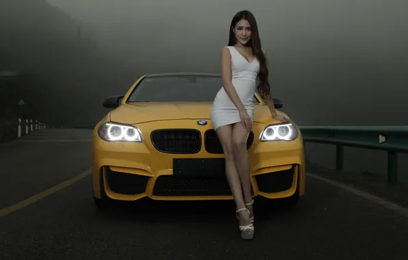 Картинка взгляд, Девушки, BMW, азиатка, красивая девушка, желтый авто