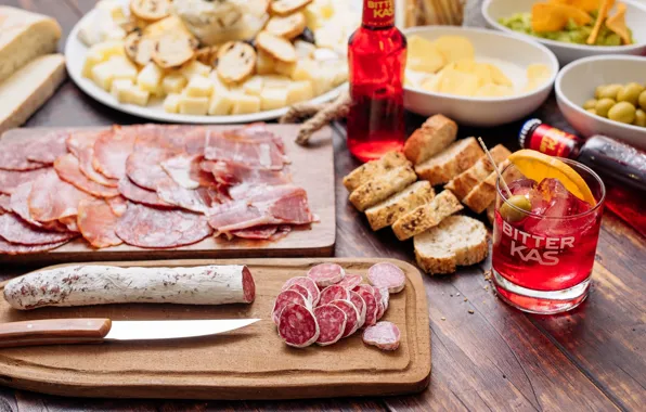 Хлеб, мясо, напиток, колбаса, закуска