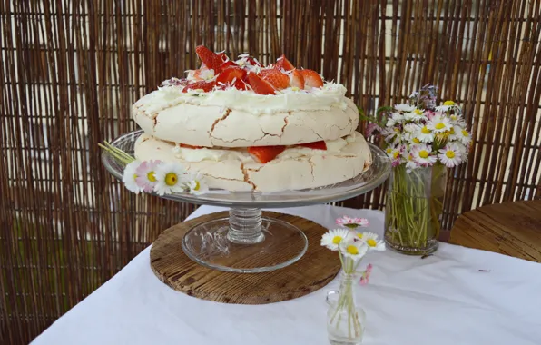 Картинка Клубника, Цветочки, Сладости, Flowers, Торт, Cake, Пирог, Strawberries