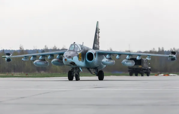 Картинка штурмовик, аэродром, дозвуковой, бронированный, &ampquot;Грач&ampquot;, Sukhoi Су-25