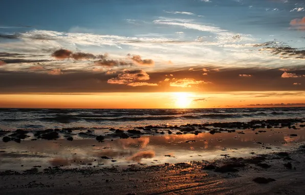 Море, волны, солнце, закат