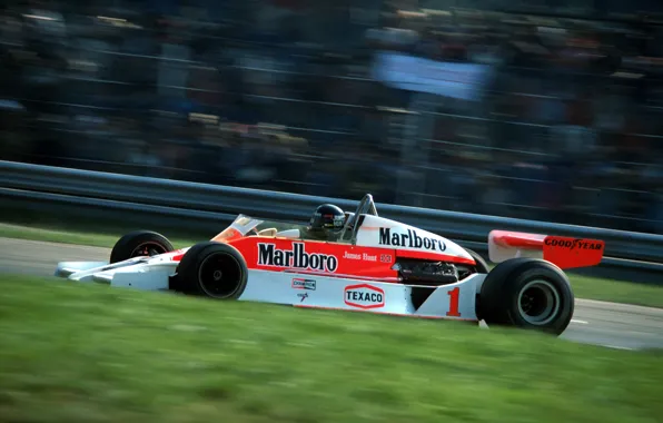 Картинка скорость, легенда, Formula 1, 1977, James Hunt, McLaren M26, чемпион мира, Monza