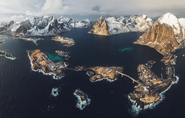 Картинка зима, море, снег, горы, скалы, фьорд, Лофотенские острова