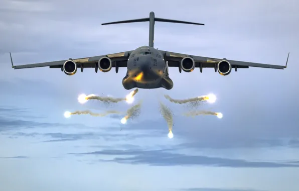 ВВС США, Boeing C-17 Globemaster III, американский военно-транспортный самолёт
