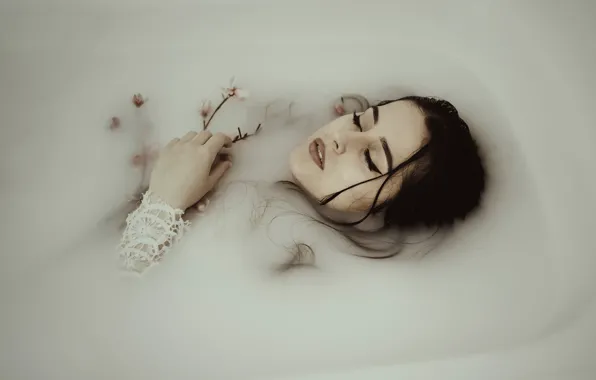 Картинка девушка, ванна, цветочки, нега