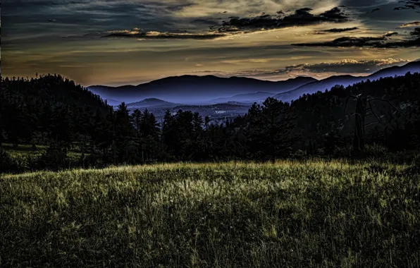 Картинка поле, горы, США