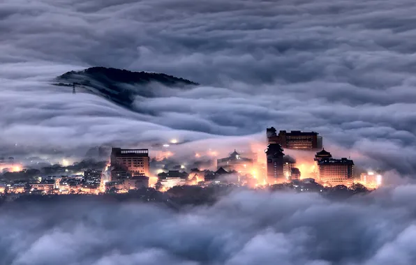 Облака, ночь, город, огни, туман, вид, здания, высота