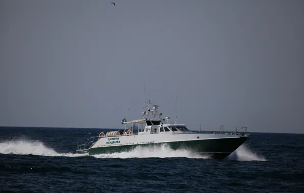 Катер, черное море, на ходу