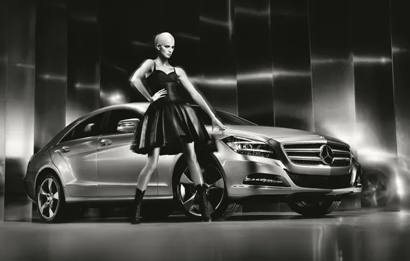 Картинка девушка, Mercedes-Benz, CLS, чёрнобелое, цлс, мерседес-бенц, слегка размыто