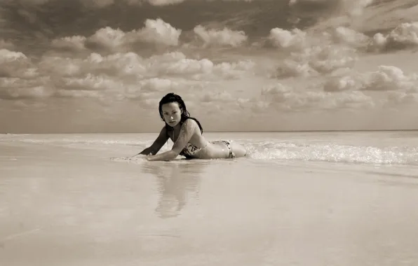 Песок, пляж, небо, облака, океан, Olivia Wilde, ляпота, Оливия Вайлд
