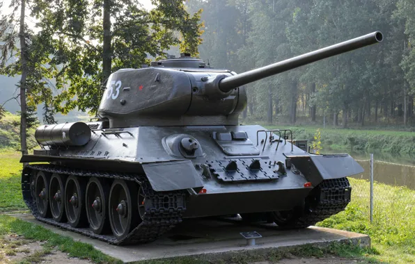 Картинка памятник, танк, средний, T-34-85