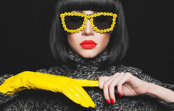 Картинка fashion, model, brunette, yellow eyeglasses, Yellow glove