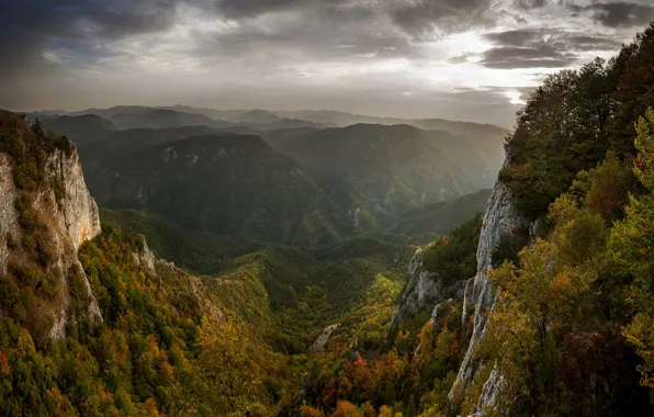 Картинка осень, пейзаж, горы, тучи, природа, туман, леса