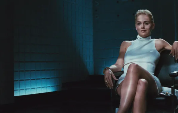 Кресло, Блондинка, Ножки, Сидит, Basic Instinct, Белое платье, Sharon Vonne Stone, Шэ́рон Вонн Сто́ун
