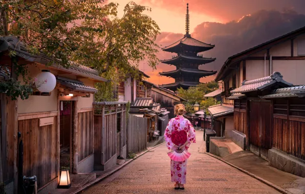 Картинка девушка, закат, город, улица, японка, Япония, домики, пагода