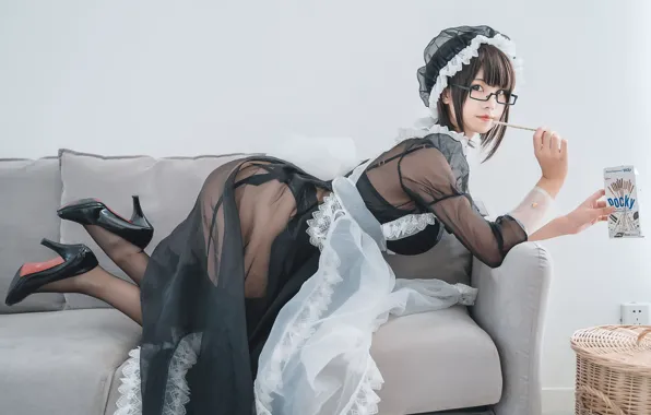 Поза, азиатка, вид сбоку, stockings, brunette, asian, sofa, maid
