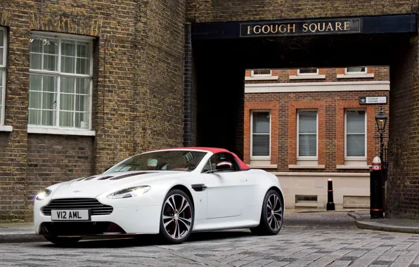 Aston Martin, Vantage, V12