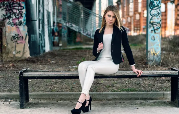 Картинка girl, model, jeans, sweetheart