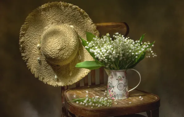 Букет, шляпа, стул, ландыши