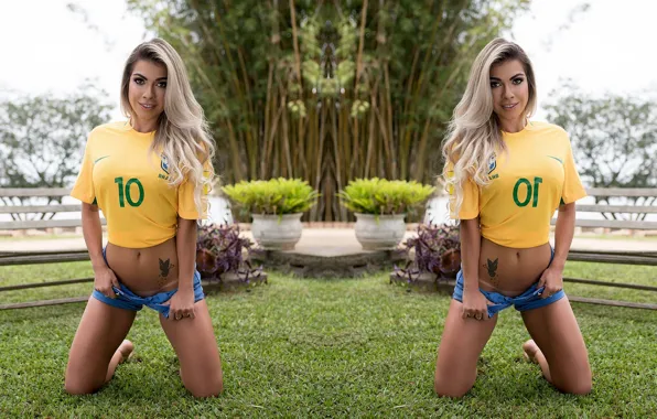 Sexy, shorts, blouse, tatoo, erotic, blonde