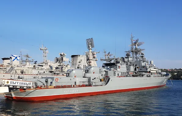 Севастополь, сторожевой корабль, проект 1135м, пытливый