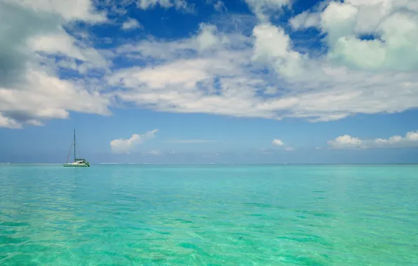 Картинка море, небо, облака, тропики, яхта, горизонт, Бора-Бора, Французская Полинезия