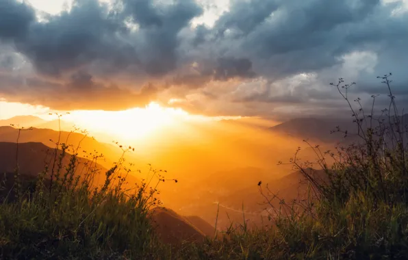 Картинка Clouds, Sky, Grass, Green, Sunset, Evening, Mountains