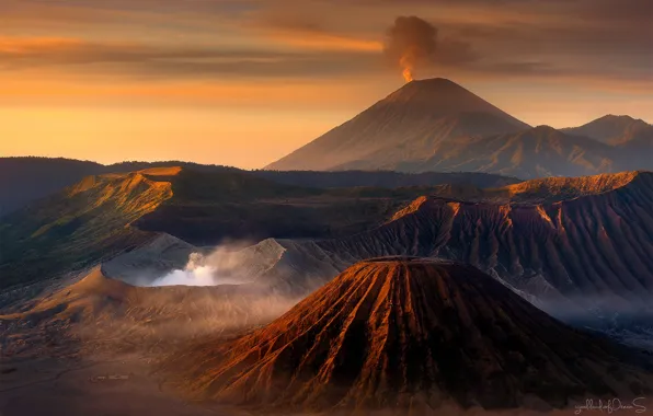 Картинка небо, облака, закат, Индонезия, Ява, Tengger, вулканический комплекс-кальдеры Тенгер, действующий вулкан Бромо