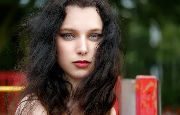 Глаза, взгляд, девушка, лицо, волосы, помада, губы