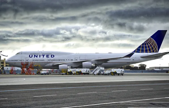 Картинка небо, Аэропорт, Boeing, Взлёт, Боинг, B747, American Airlines, A321