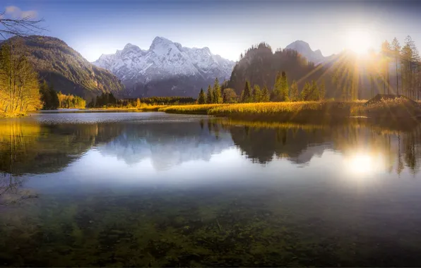 Осень, лес, вода, солнце, лучи, свет, деревья, закат