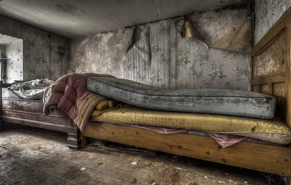 Комната, кровать, окно