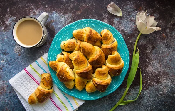 Тюльпан, какао, рогалики