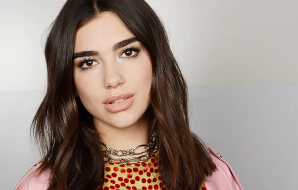 Брюнетка, певица, singer, Дуа Липа, Dua Lipa, карые глаза