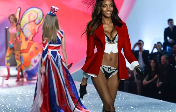 Улыбка, модель, белье, шоу, подиум, мода, Victoria's Secret