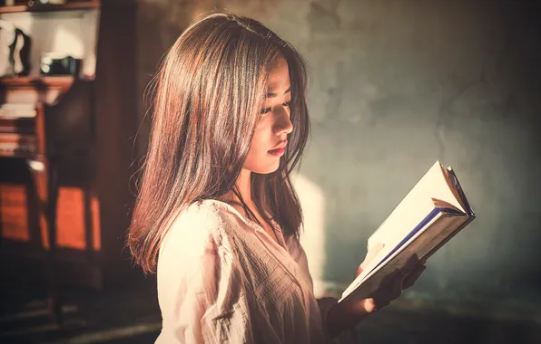 Картинка девушка, книга, губки, восточная, чтение