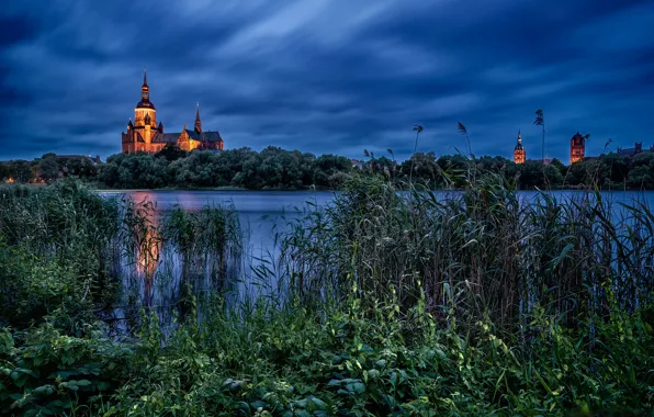 Картинка озеро, вечер, Германия, камыш, церковь, Germany, Церковь Святой Марии, Stralsund