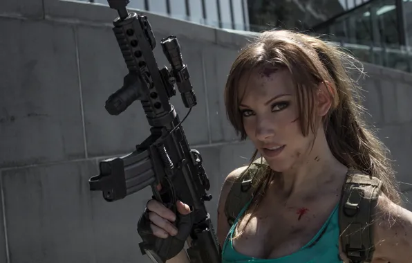 Картинка девушка, оружие, кровь, автомат, косплей, Lara Croft