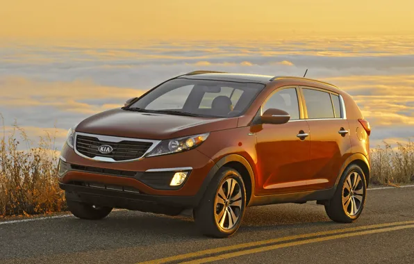 Kia Sportage R - фото в новом кузове: салон, вид снаружи, багажник