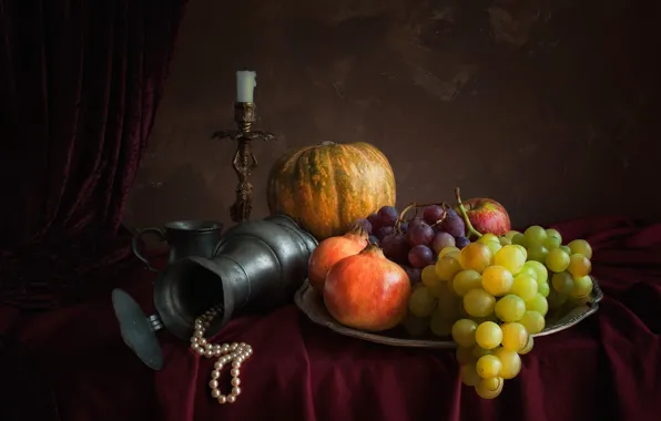 Яблоко, свеча, ожерелье, виноград, тыква, кувшин, натюрморт, гранат