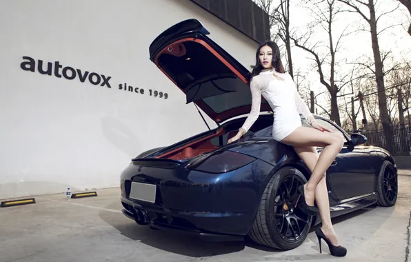 Картинка авто, взгляд, Девушки, Porsche, азиатка, красивая девушка, позирует над машиной