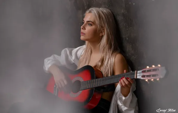Картинка девушка, стена, настроение, гитара, блондинка, Lovagi Milán