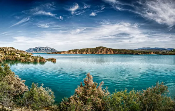 Картинка облака, пейзаж, горы, природа, озеро, растительность, Испания, Малага