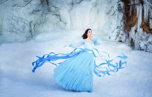 Зима, лес, взгляд, девушка, снег, ветки, поза, ленты