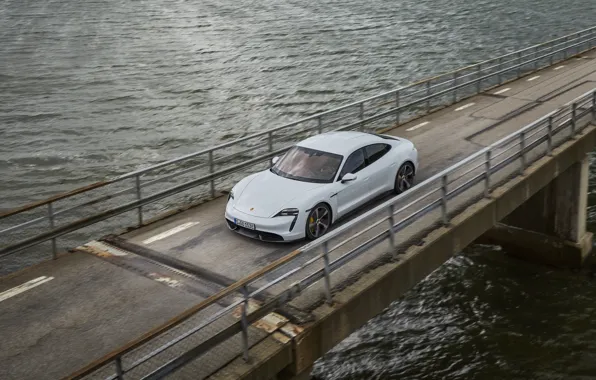 Картинка вода, мост, движение, Porsche, Turbo S, 2020, Taycan