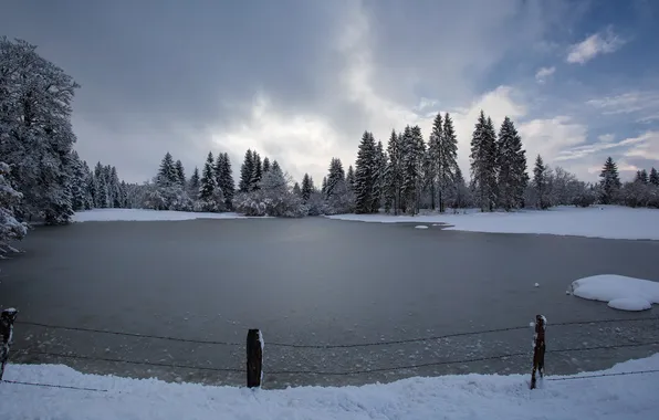 Картинка зима, озеро, забор