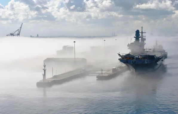 Картинка fog, helicopter, aircraft carrier, Italian navy, Cavour, Marina Militare